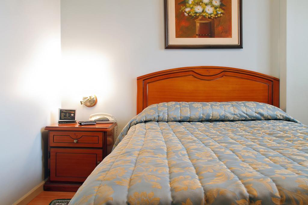 Hotel Yanuncay Cuenca Quarto foto